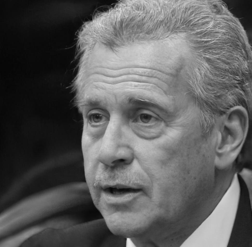 Dr. Andreas Krüger - Finanzanalyst und Dozent